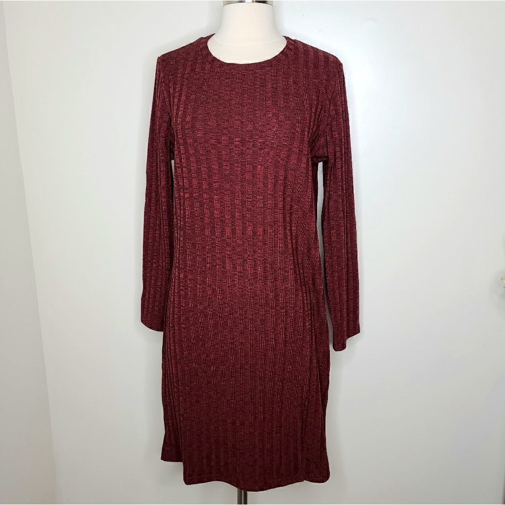 Papillion | NWT Red & Blk Slit Knee Sweater Dress